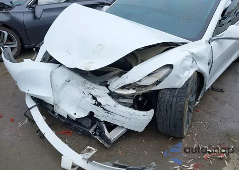 2018 Tesla Model 3 Long Range/Mid Range from USA, damaged, VIN 5YJ3E1EA1JF038751